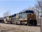 CSX 3143 on Q560